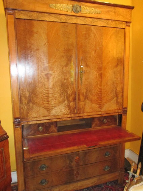 MEUBLE SECRETAIRE